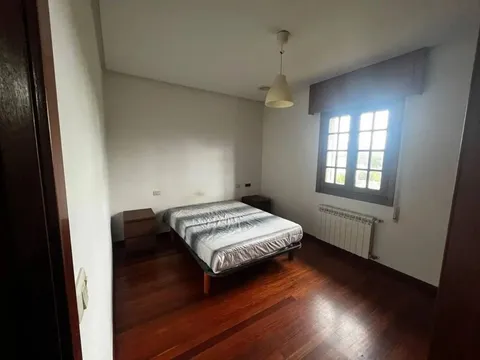Casa de 180 m² a San Cibrao das Viñas