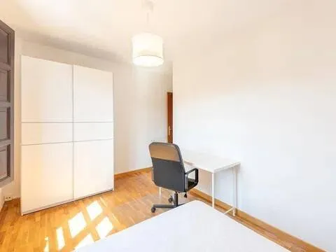 Pis de 84 m² a Oviedo