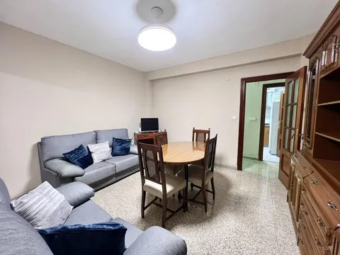 Flat 90 m² in Granada