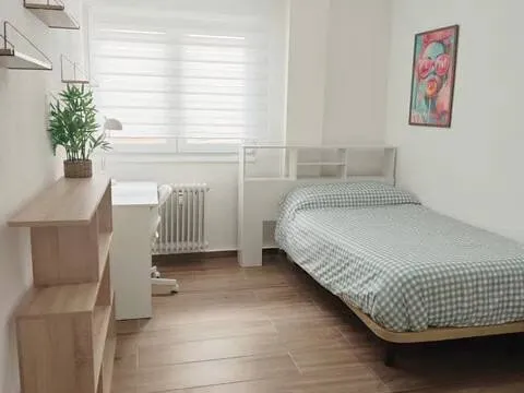 Habitació de lloguer, Àvila