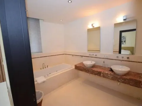 Casa de 330 m² a Marbella