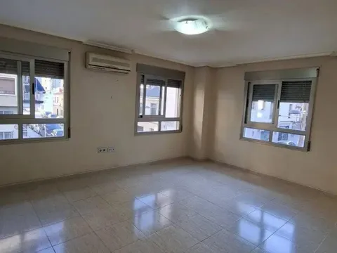 Pis de 81 m² a Oriola