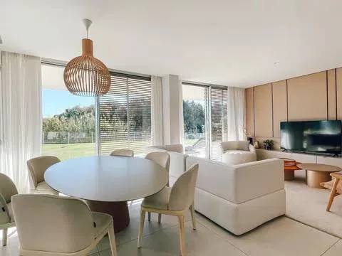 Pis de 189 m² a Estepona