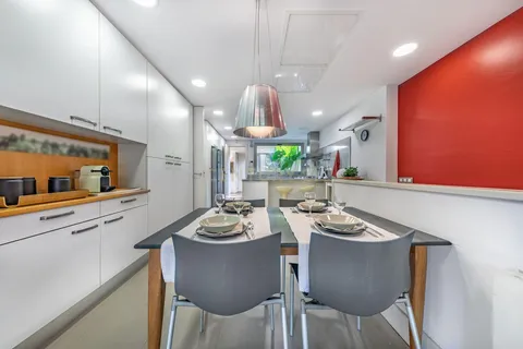 Casa de 239 m² a Sant Cugat del Vallès