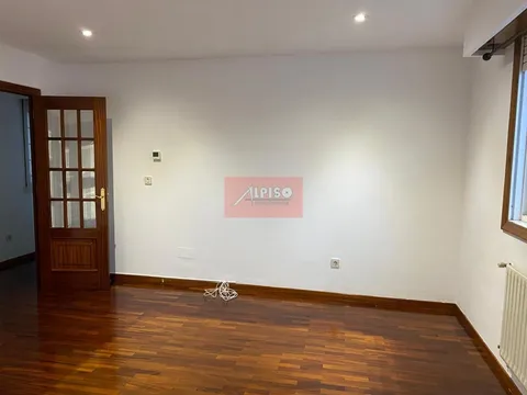 Pis de 82 m² a Ourense