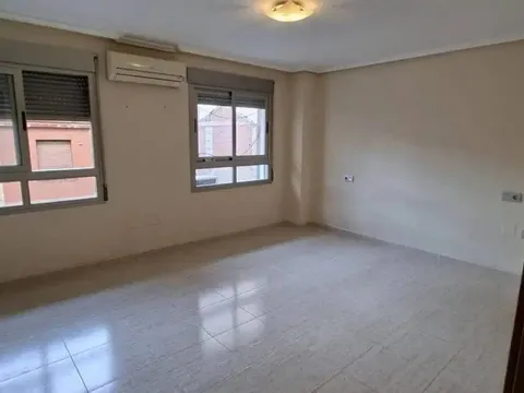 Pis de 81 m² a Oriola