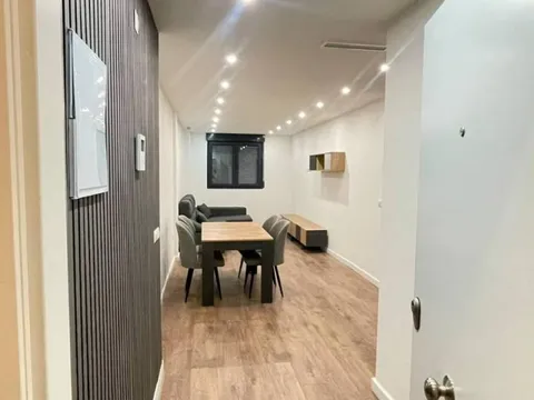 Wohnung 80 m² in Alberic