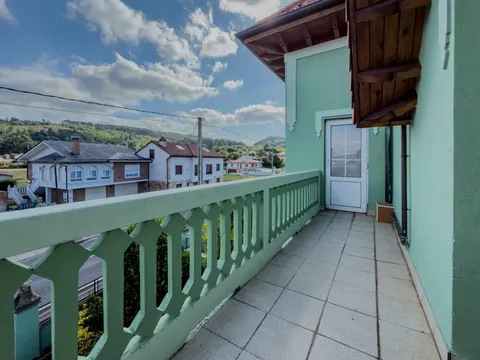 Casa de 226 m² a Camargo
