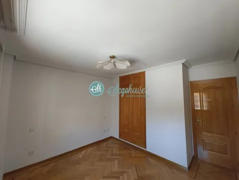Pis de 80 m² a Segovia