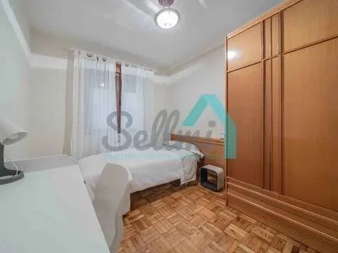 Pis de 84 m² a Oviedo