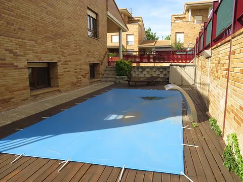Wohnung 355 m² in Saragossa