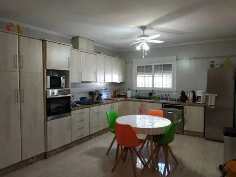 Casa de 250 m² a Catral