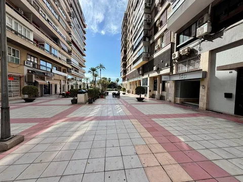 Pis de 80 m² a Alacant
