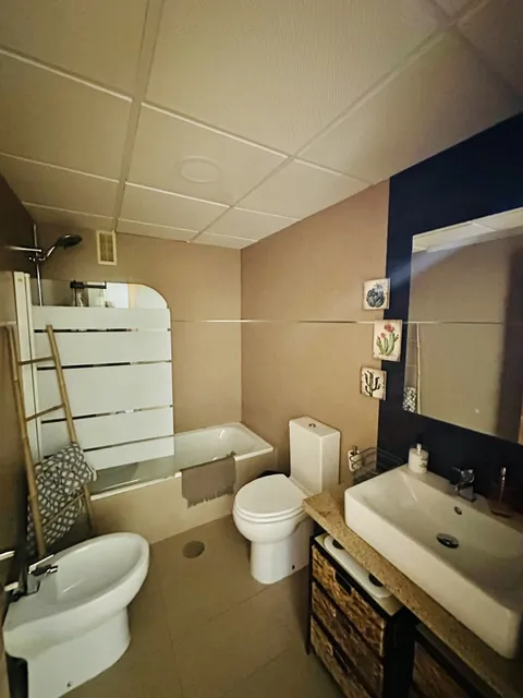 Flat 85 m² in Granada