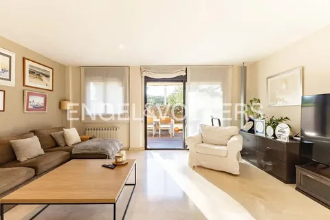 Appartamento 242 m² a Cabrils