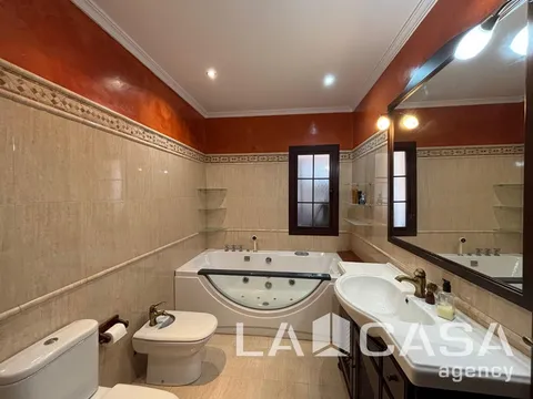 Casa de 387 m² a Dos Hermanas