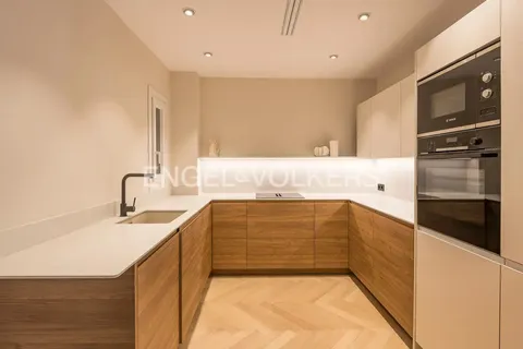 Wohnung 147 m² in Barcelona