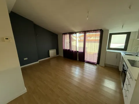 Pis de 55 m² a Terrassa