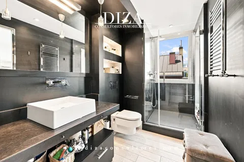 Wohnung 192 m² in Madrid