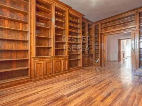 Appartamento 355 m² a Madrid