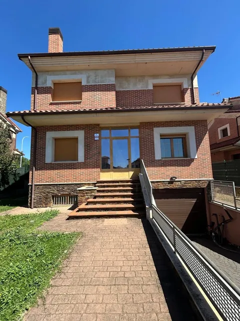 Haus 235 m² in Sariegos