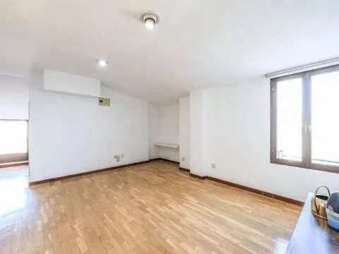 Wohnung 217 m² in Madrid