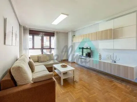 Wohnung 91 m² in Oviedo