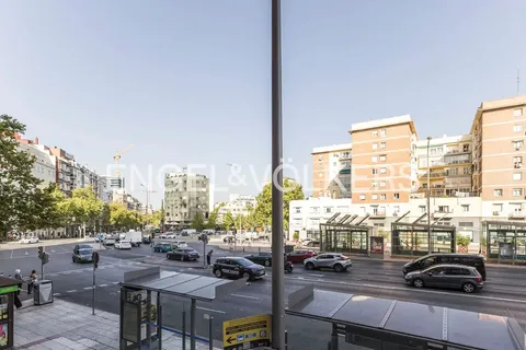Wohnung 135 m² in Madrid