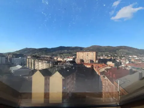 Pis de 65 m² a Oviedo