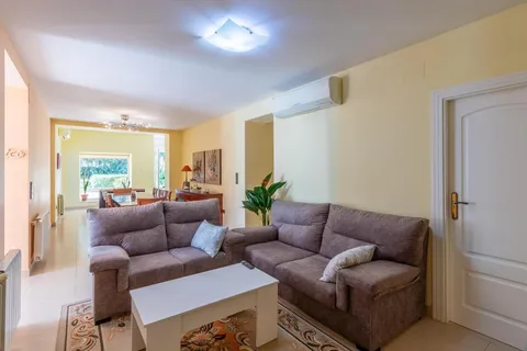 Haus 275 m² in Dénia