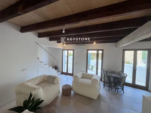 House 100 m² in Estellencs