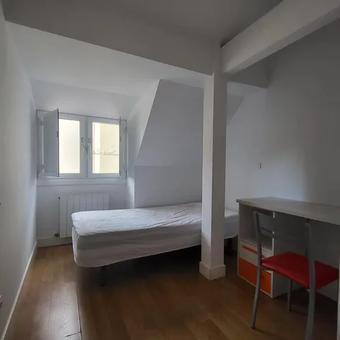 Pis de 60 m² a Bilbao (4/16)