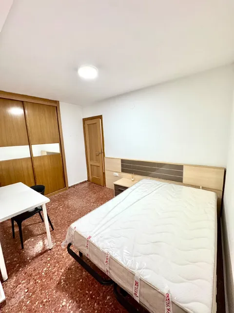 Pis de 90 m² a València