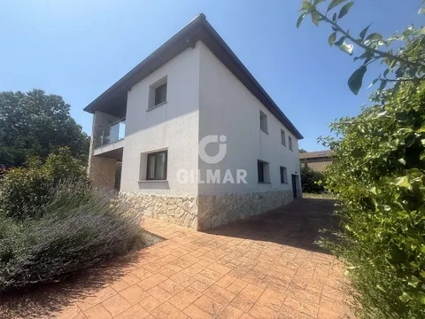 Casa de 300 m² a Becerril de la Sierra
