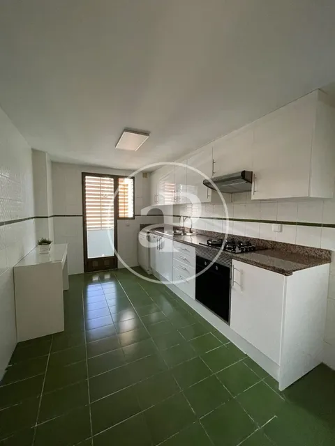 Wohnung 112 m² in Valencia