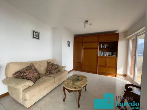 Wohnung 120 m² in Laredo
