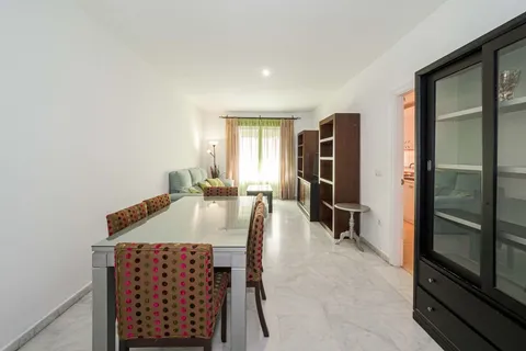 Piso de 80 m² en Sevilla