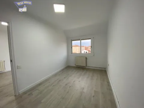 Flat 80 m² in Ripollet (4/15)