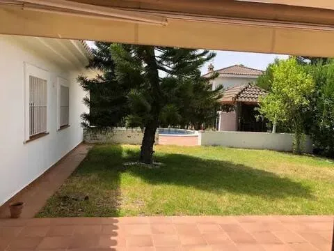 Casa de 355 m² a Mairena del Aljarafe