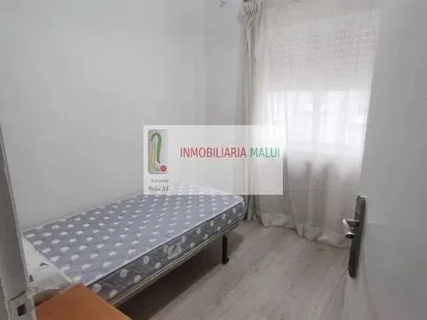Pis de 80 m² a Oviedo