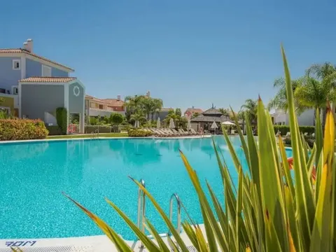 Casa de 180 m² a Estepona