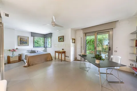 Casa de 239 m² a Sant Cugat del Vallès