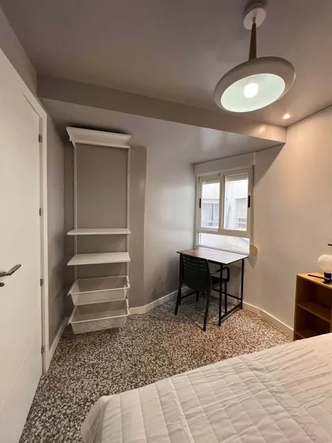 Chambre à louer, Valence