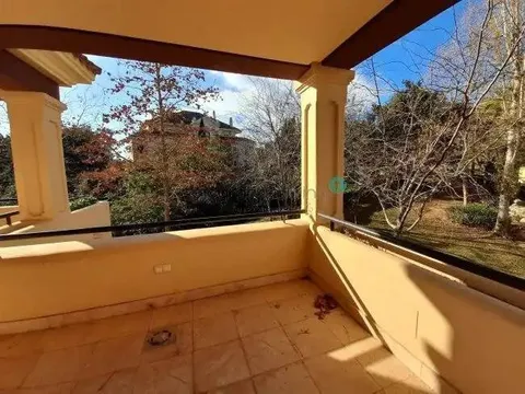 Appartement 260 m² à San Roque