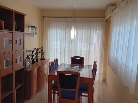 Appartamento 90 m² a Emperador