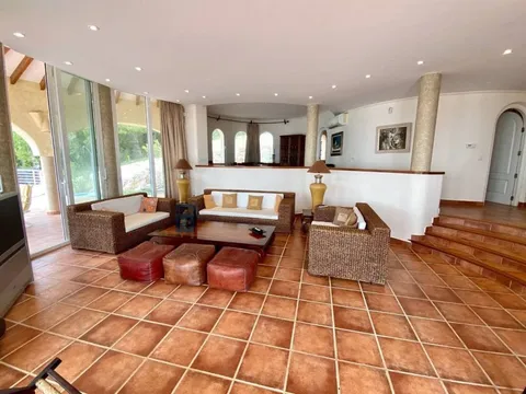 Haus 500 m² in Altea