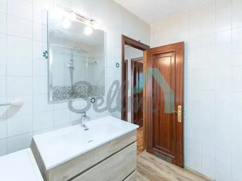 Pis de 68 m² a Oviedo