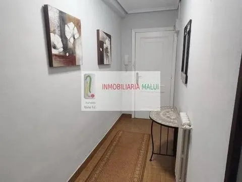 Pis de 80 m² a Oviedo