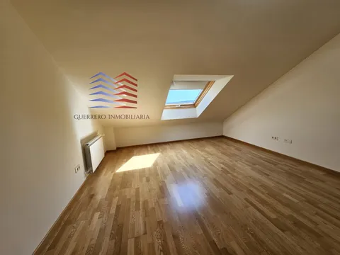 Pis de 147 m² a Ourense