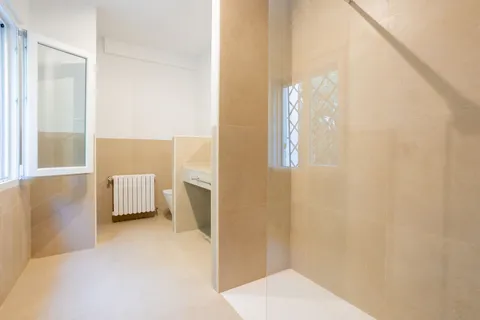 House 295 m² in Bétera